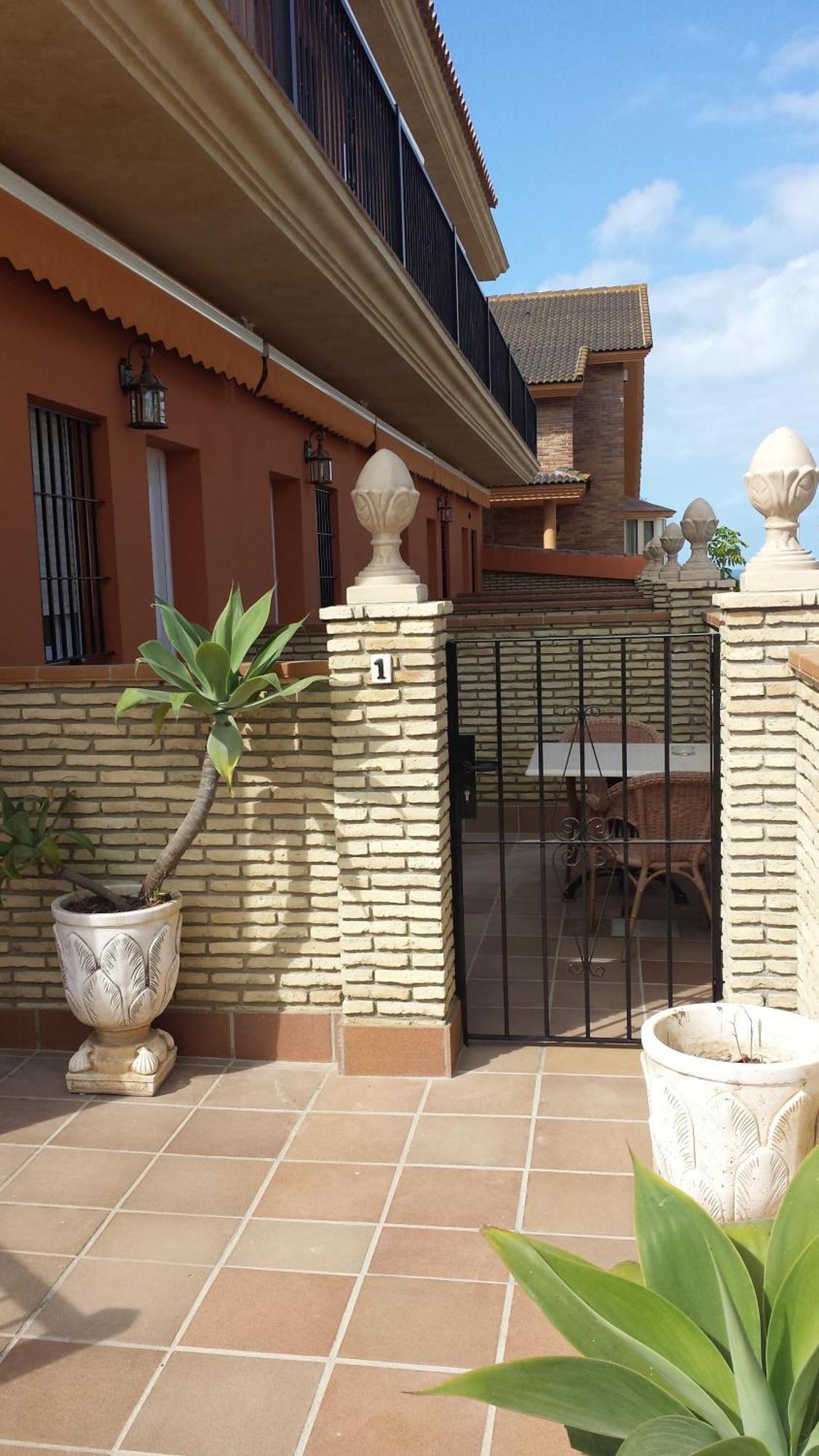 Hostal Noli Chiclana de la Frontera Eksteriør billede
