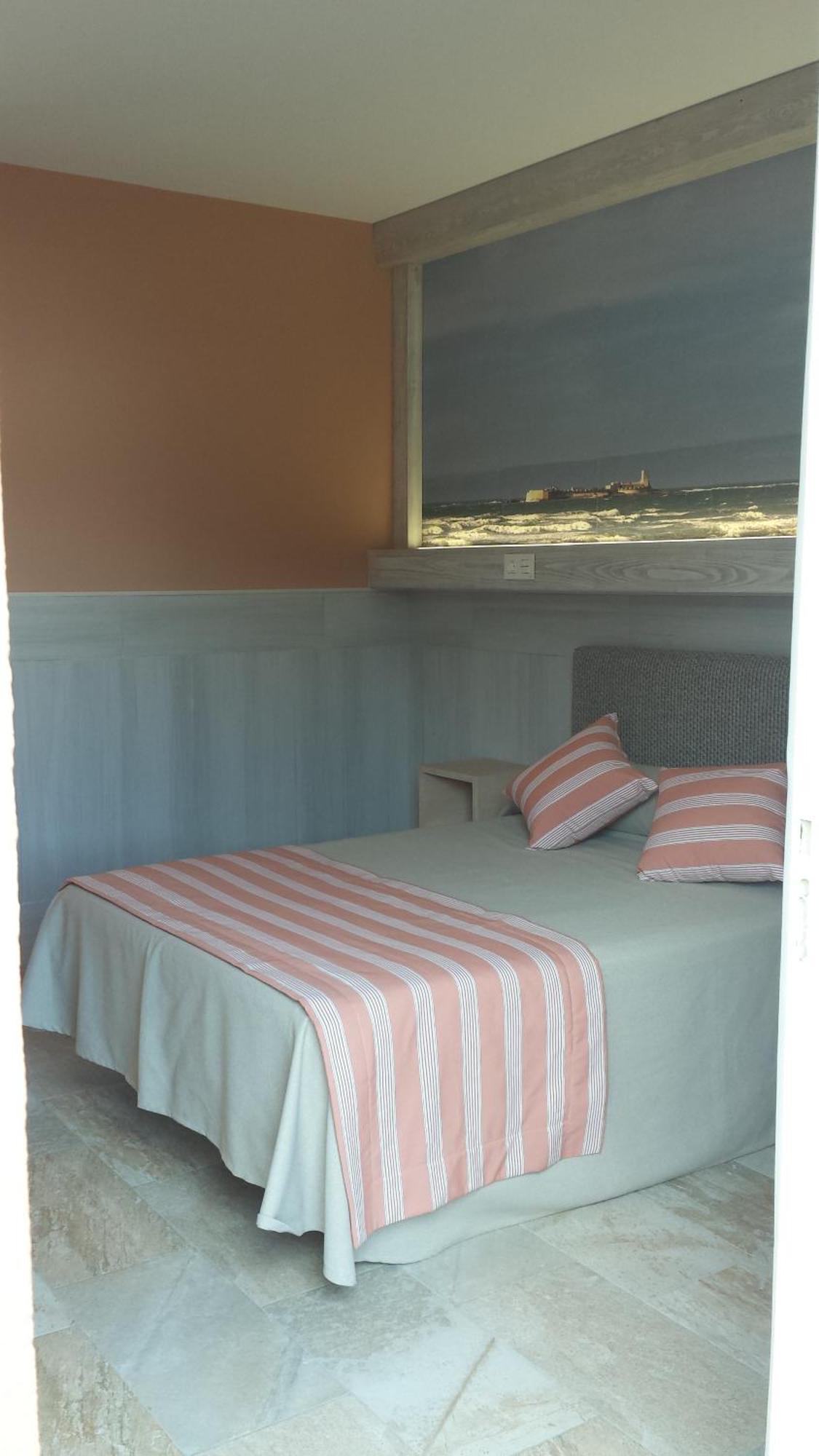 Hostal Noli Chiclana de la Frontera Eksteriør billede