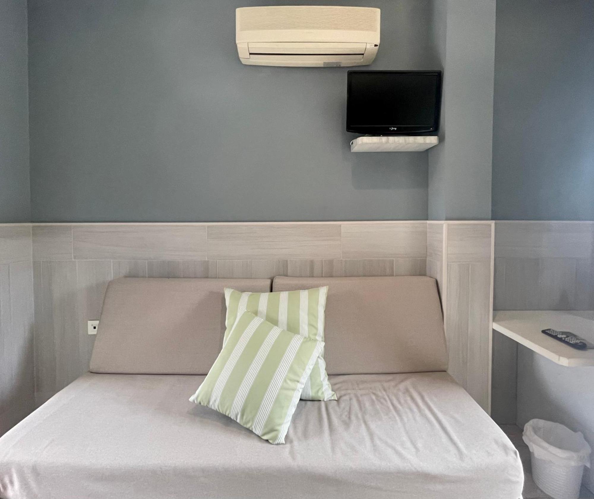 Hostal Noli Chiclana de la Frontera Eksteriør billede