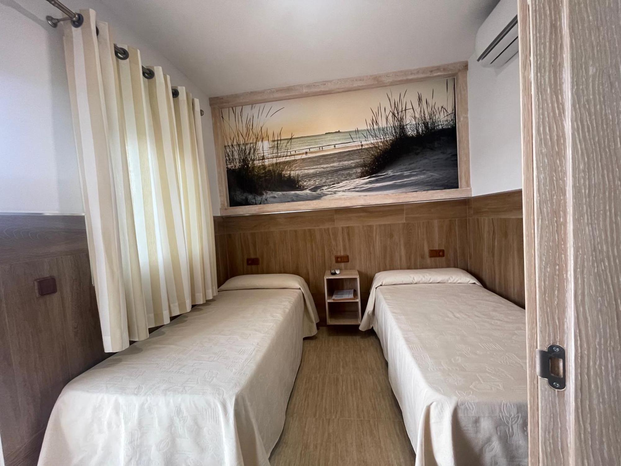 Hostal Noli Chiclana de la Frontera Eksteriør billede